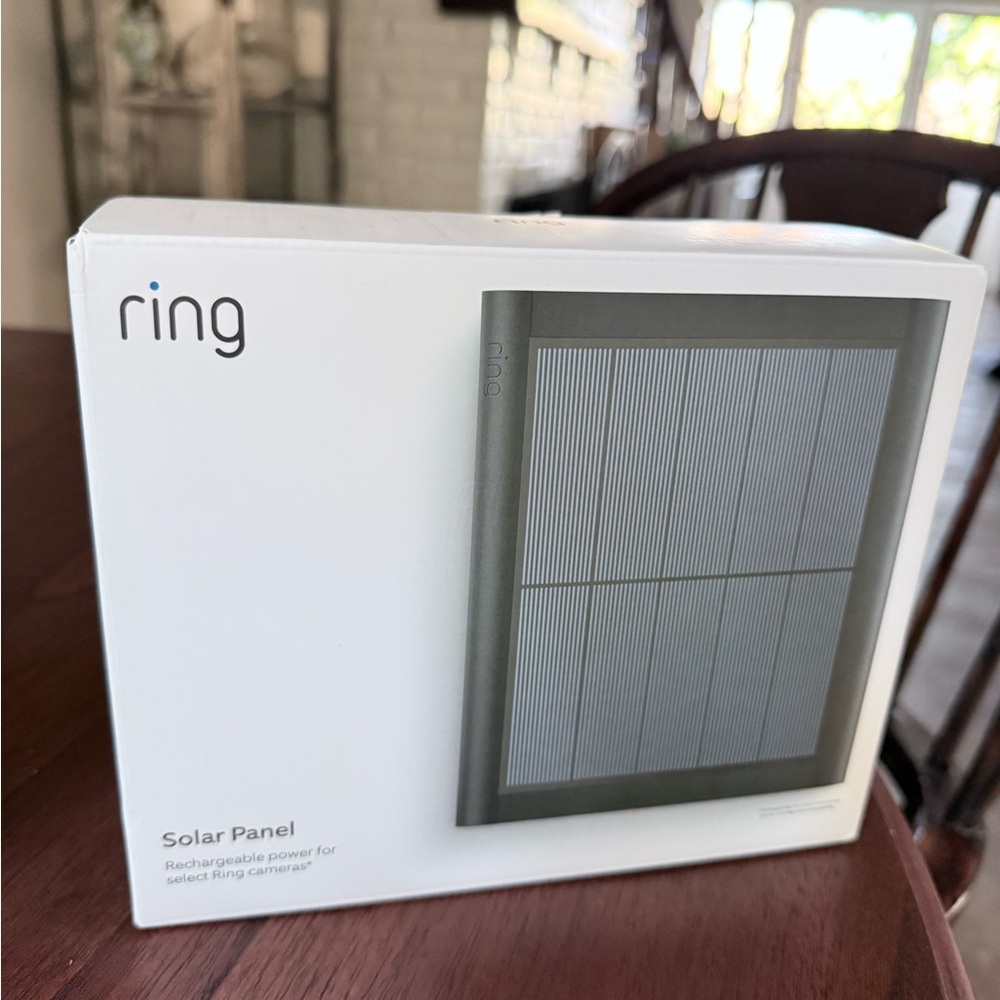 RING - Solar Panel - NWOT